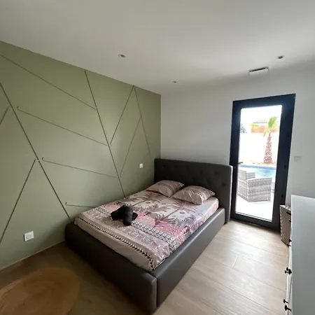 Βίλα Moderne Luxueuse Avec Piscine Μπεζιέ